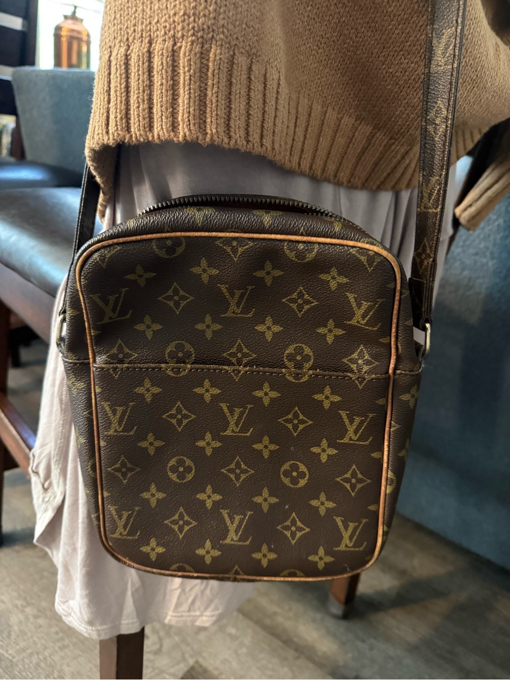 Louis Vuitton Monogram Crossbody Bag - Picture 2 of 12